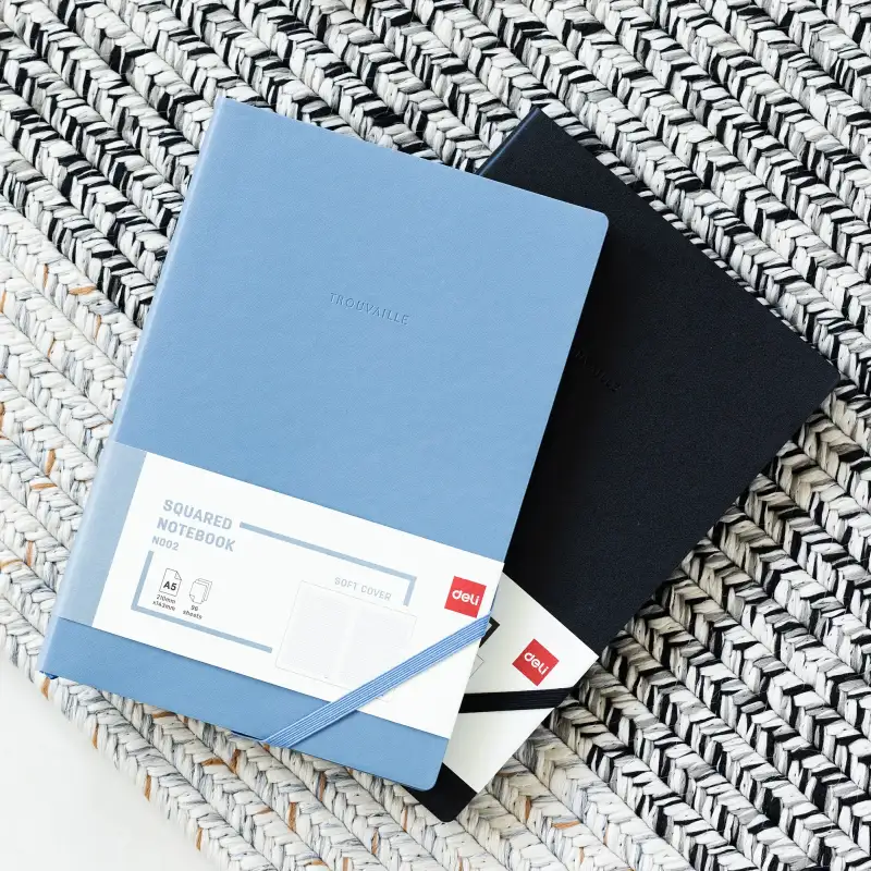 Agenda nedatata DELI A5, 96 foi, elastic ass